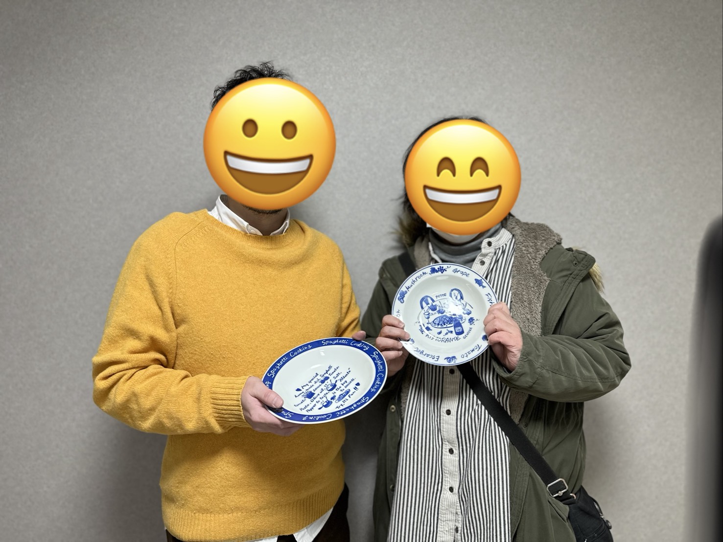 ホーム開設時、岡本病院サトウ様からお皿のご支援をいただきました！